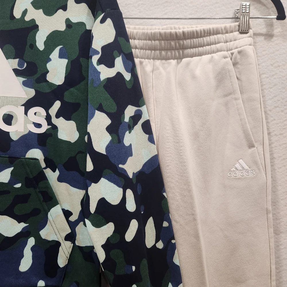 🆕️ Adidas Hoody & Joggers - Picture 4 of 6